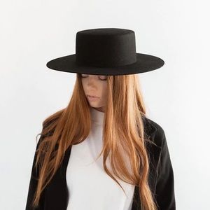 GIGI PIP DAHLIA BOATER - BLACK